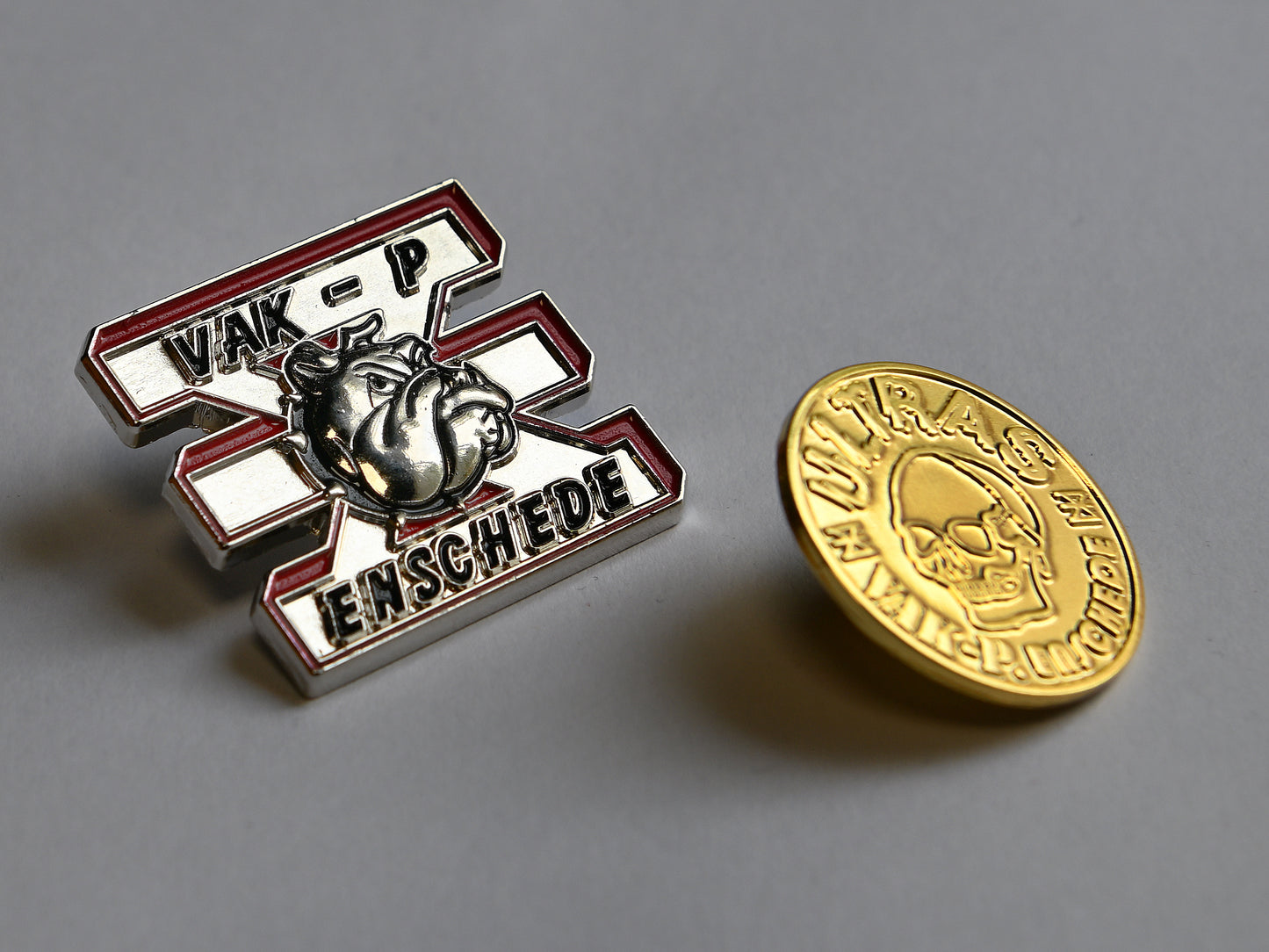 Pins - set van 2